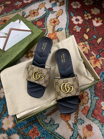 Sandalen Slide Marmont Schwarz/Beige