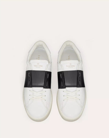 Low-Top Sneaker Open