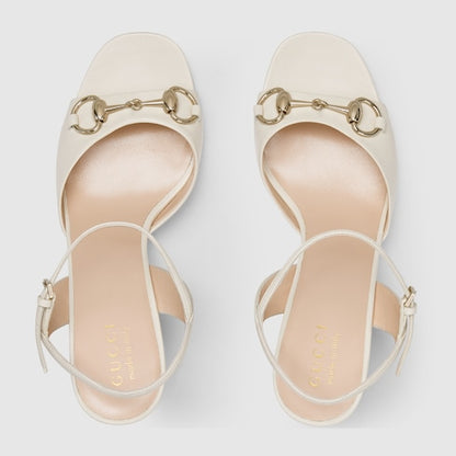 Damen-Sandalen mit Absatz und Morsetto aus weißem Leder