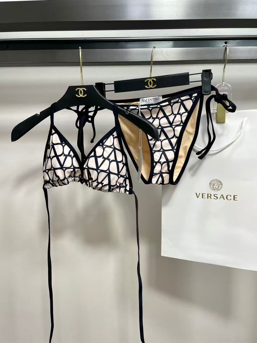 Bikini mit Monogramm-Logo-Print