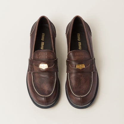 Leather loafers in a vintage look, brown