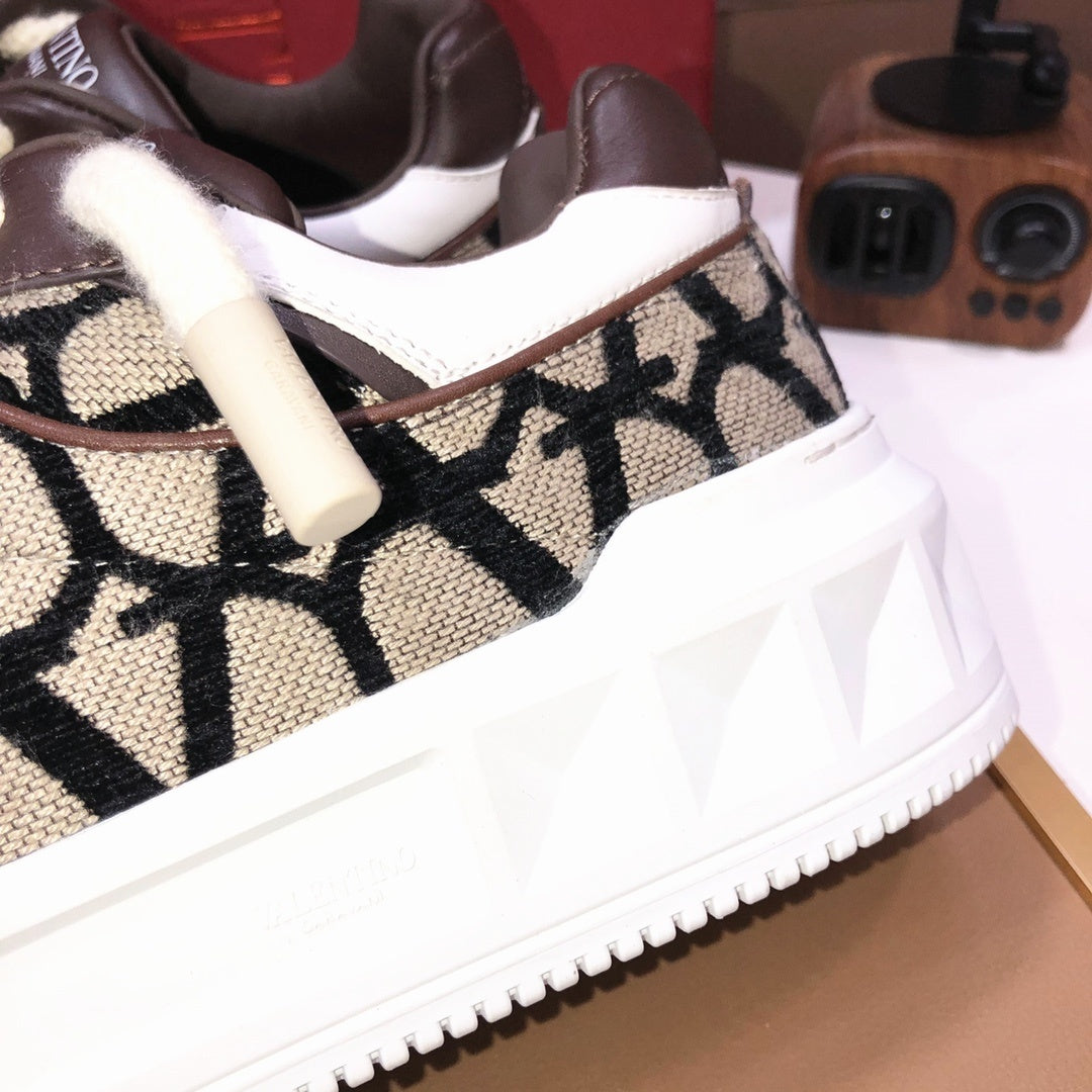 One Stud XL Toile Iconographe Sneaker