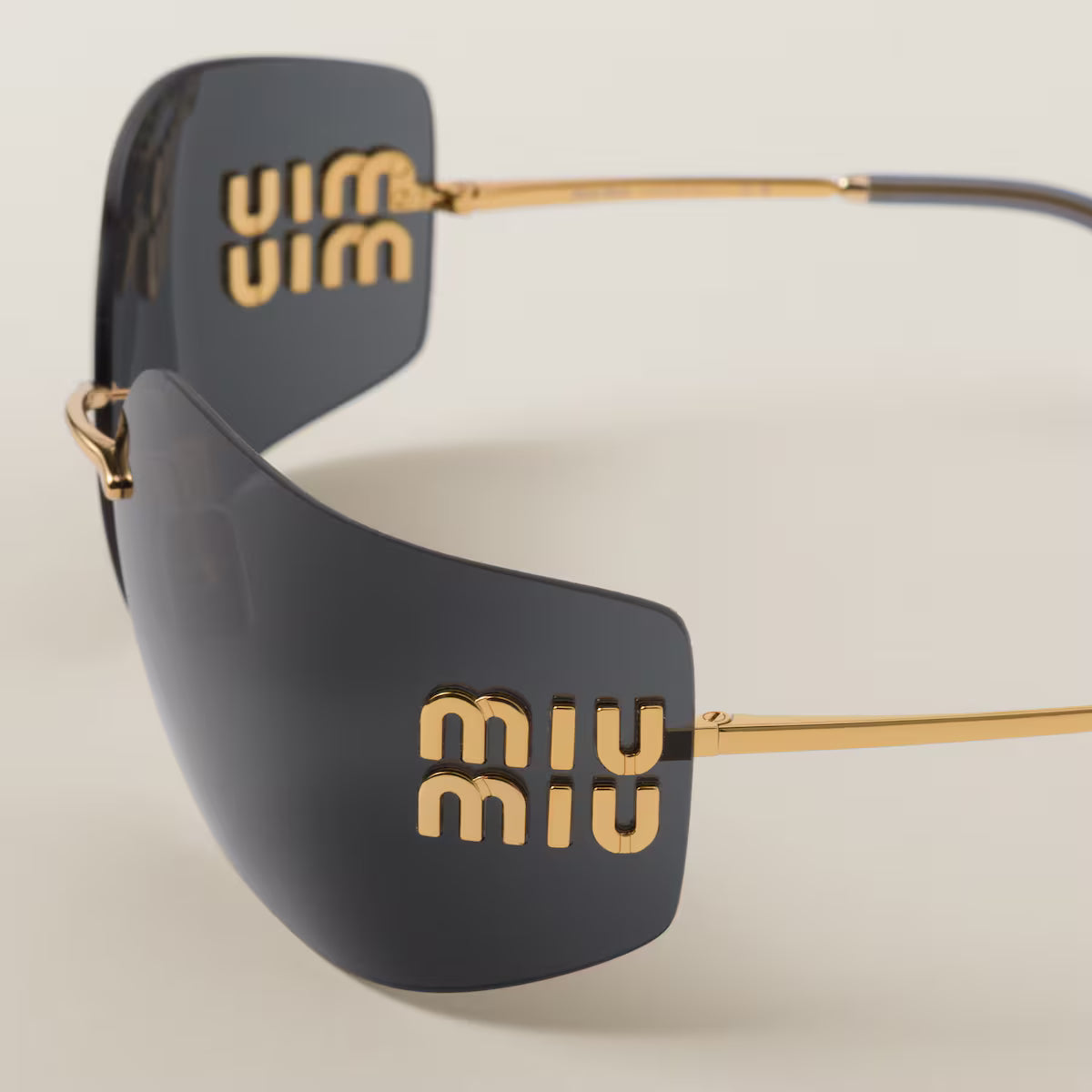 Sonnenbrille Aube mit schieferfarbenen Gläsern große Ausführung