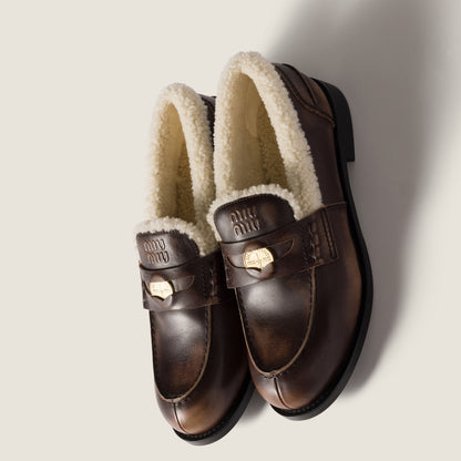Loafers in washed leather and lambskin in brown