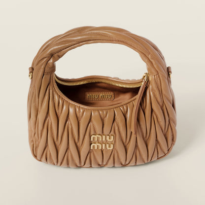 Hobo bag Wander small made of matelassed nappa leather in caramel