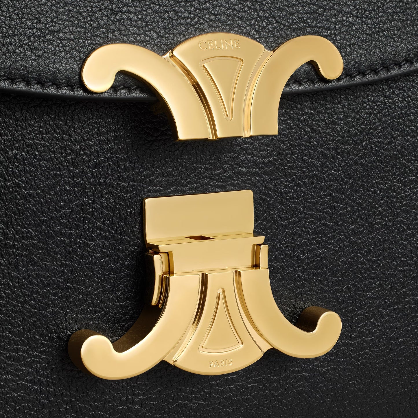 Mittlere Nino Tasche aus weichem genarbtem Kalbsleder in Schwarz