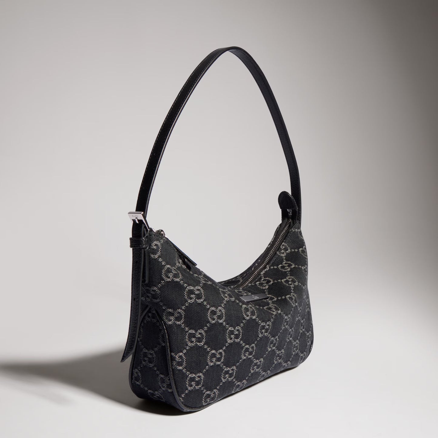 Kleine Lady Lunetta Schultertasche aus schwarzer GG Denim