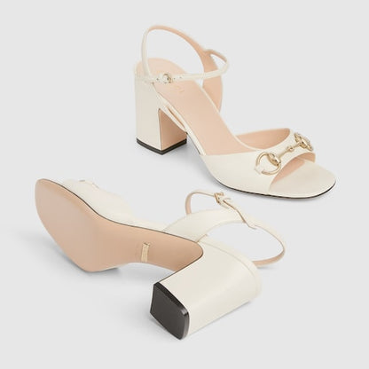 Damen-Sandalen mit Absatz und Morsetto aus weißem Leder