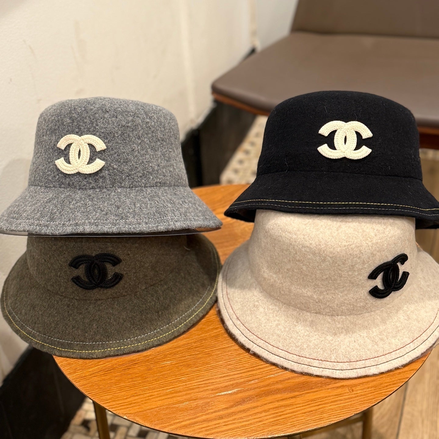 Bucket hat made from a cashmere/wool blend
