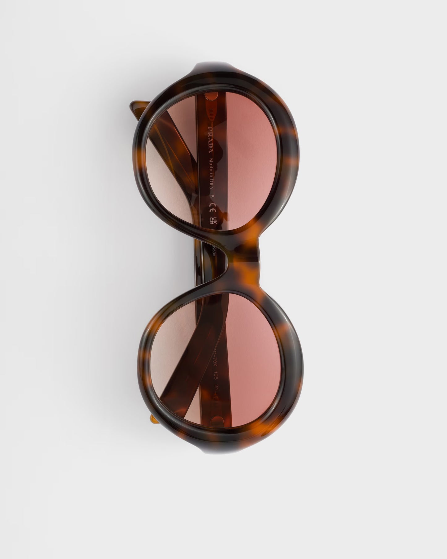 Runde Sonnenbrille mit puderrosa Verlaufsgläsern