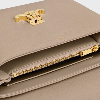 Mittlere Nino Tasche aus weichem genarbtem Kalbsleder in Safari