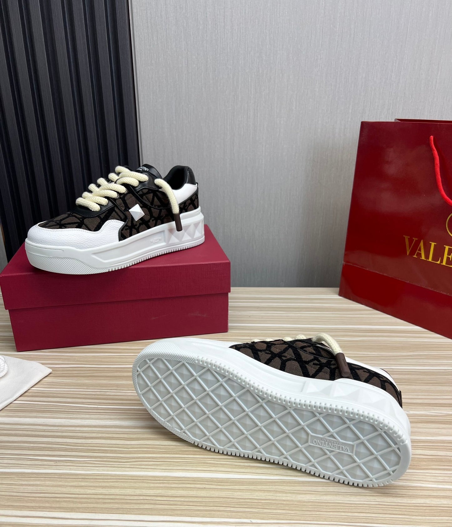 One Stud XL Low-Top-Sneaker aus Nappaleder Schwarz