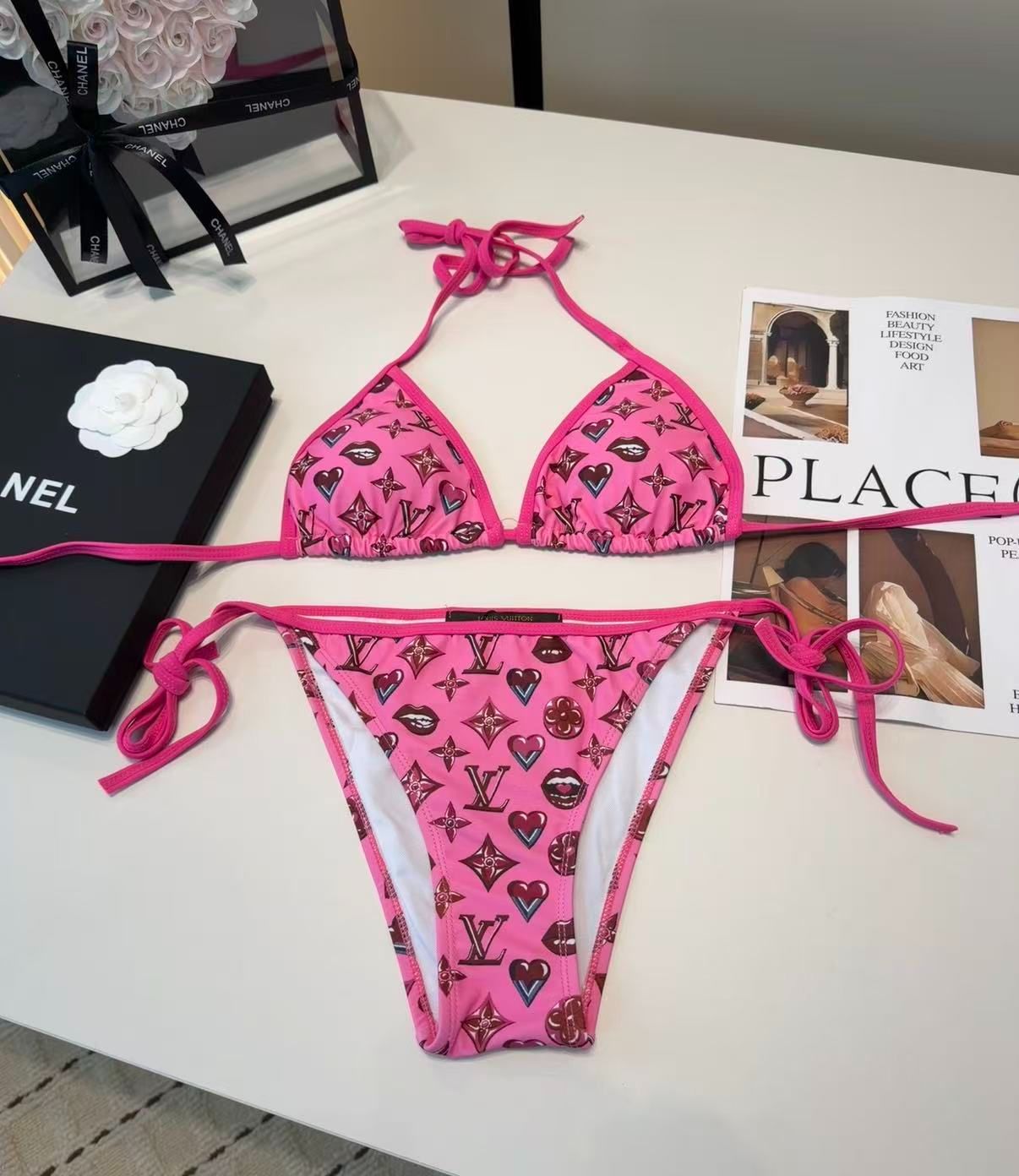 Pop-Art Lips and Hearts Bikini Rosa