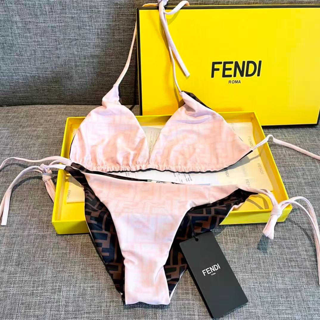 Triangel-Bikini mit FF-Logomuster Pastellfarben