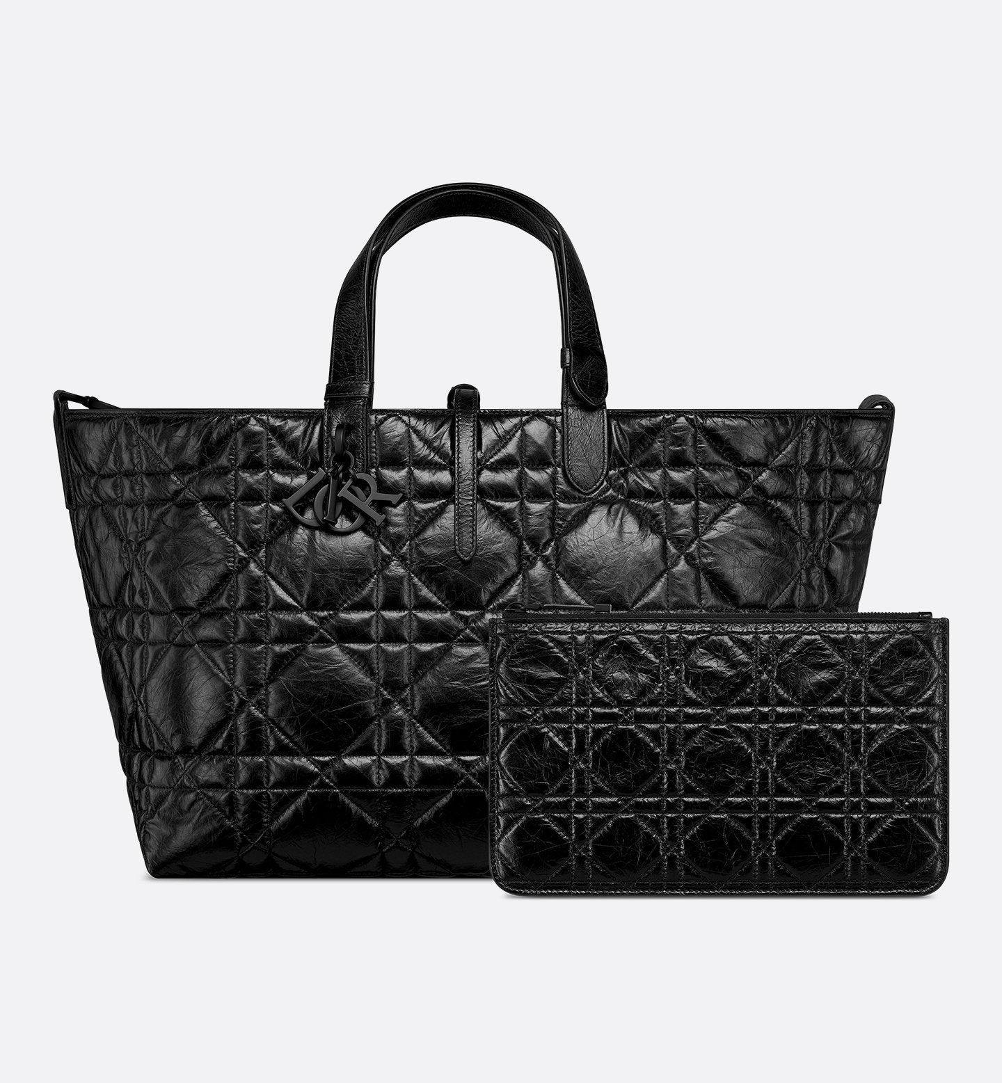 Toujours Medium bag in black crinkled calfskin with Macrocannage topstitching