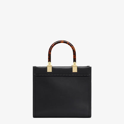 Fendi Sunshine Small aus schwarzem Leder