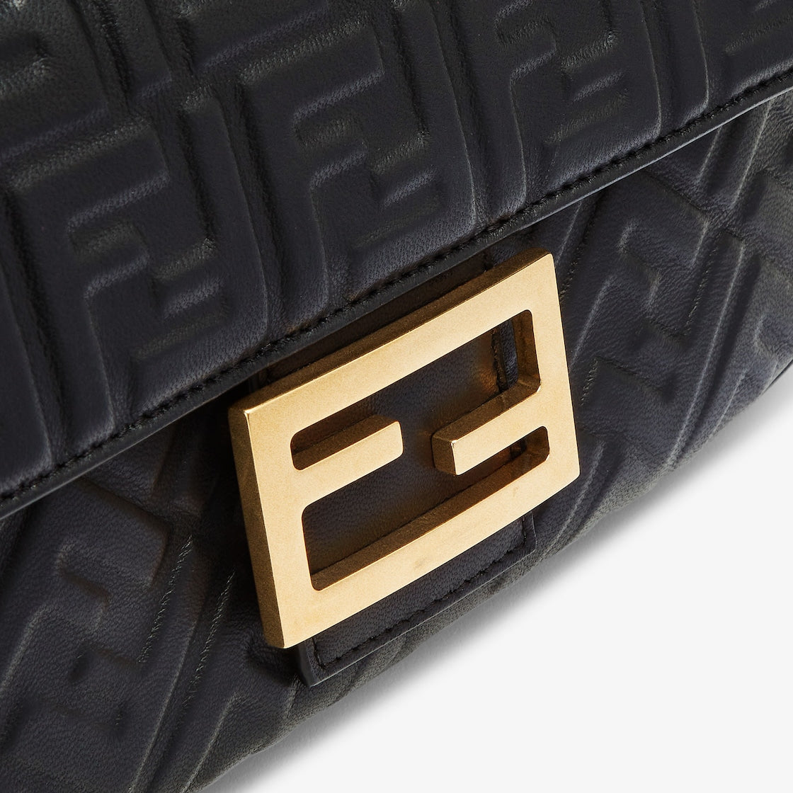 Baguette Chain Midi in black nappa leather with FF pattern