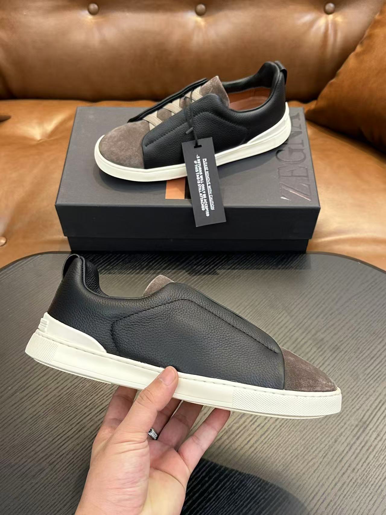 Schwarz/Braun/Weiß Triple Stitch SECONDSKIN Sneakers