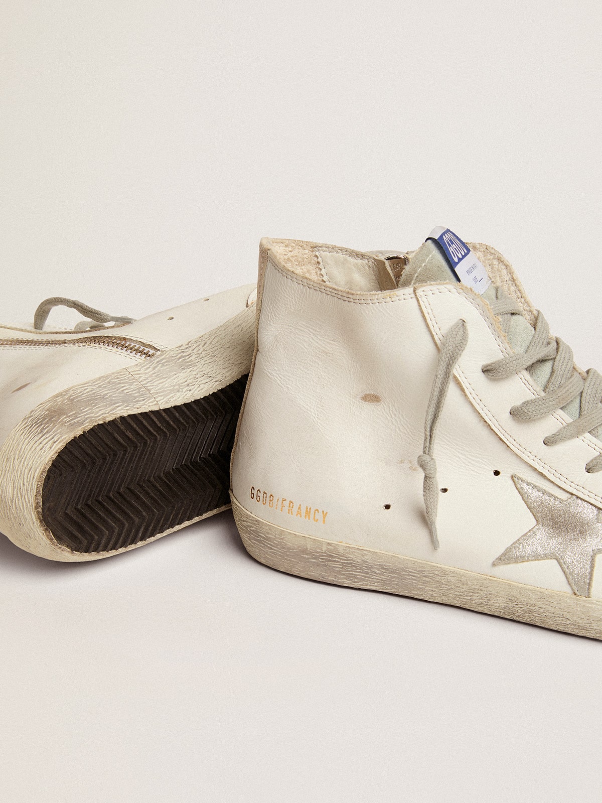 Francy made of leather with silver suede star
