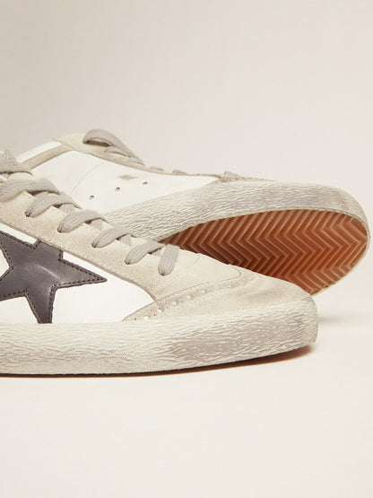 Mid Star white with black star
