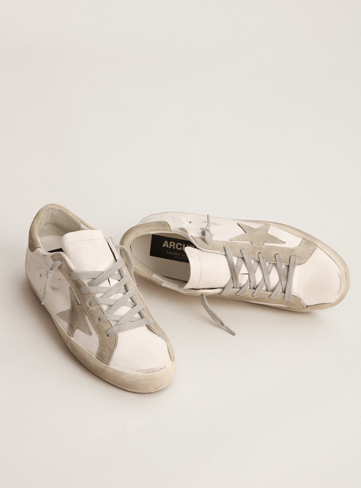 Super-Star with star and heel in grey suede