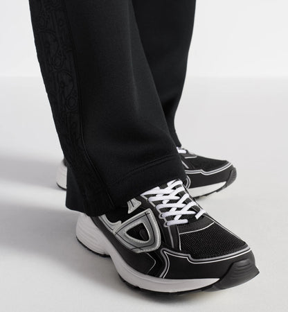B30 Black/White 