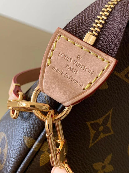 LV POCHETTE ACCESSORIES NM