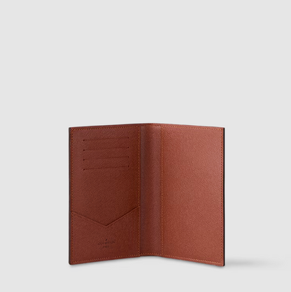 Reisepasshülle aus Monogram Canvas