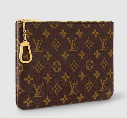 Pochette mit Kettenhenkel M