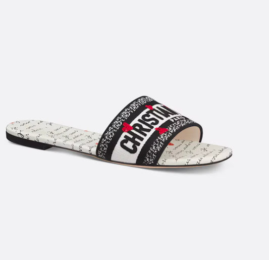 Dway Sandal White with Hearts 